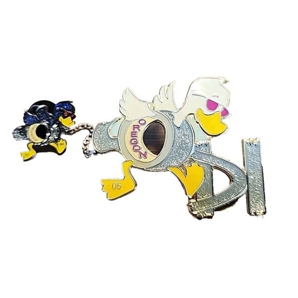 Oregon Destination Imagination Trading Pin 2005 Duck in Sunglasses - Picture 2 of 4